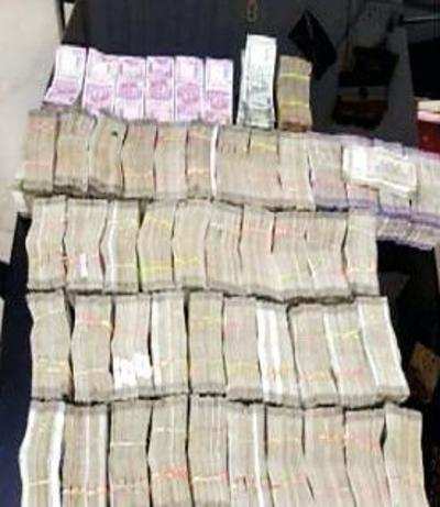 Bag with cash worth Rs 1.40cr found in Swatantrata Senani Exp
