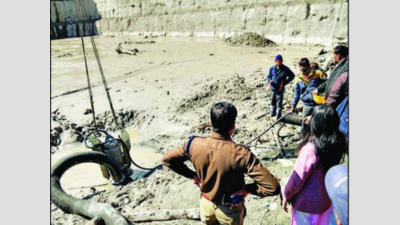 Hopes dashed but families waiting in Chamoli say they will stay as long as the rescue operation is on