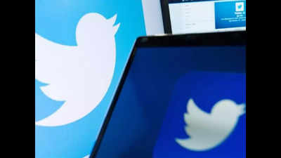 Students launch tweet storm in bid to return to Australia