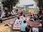 Farmers observe 'rail roko' agitation