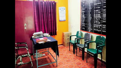 Karnataka: With villagers, revenue inspector gives Gadag office a makeover