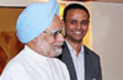 BCCI honchos meet PM, offer to help other sports