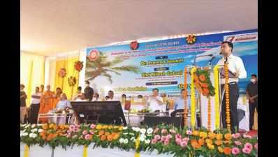 Goa: Amid hostilities, Sawant tells Railways GM A K Singh ‘well done’