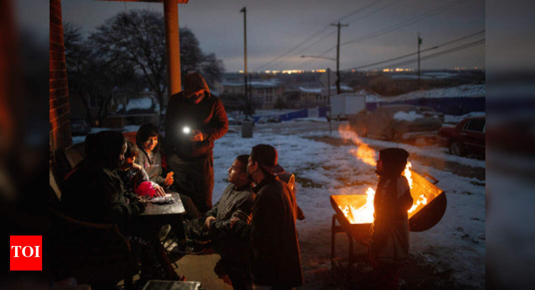 Texans were left with $ 5,000 electricity bills after the winter storm needs help, officials say