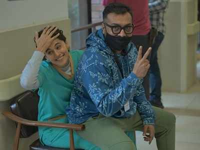 'Dobaaraa': Taapsee Pannu shares a goofy photo with director Anurag Kashyap; says 'ready to create more memories'