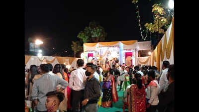 Mumbai: Over 200 at wedding venue in Chembur; parents of bride and groom booked