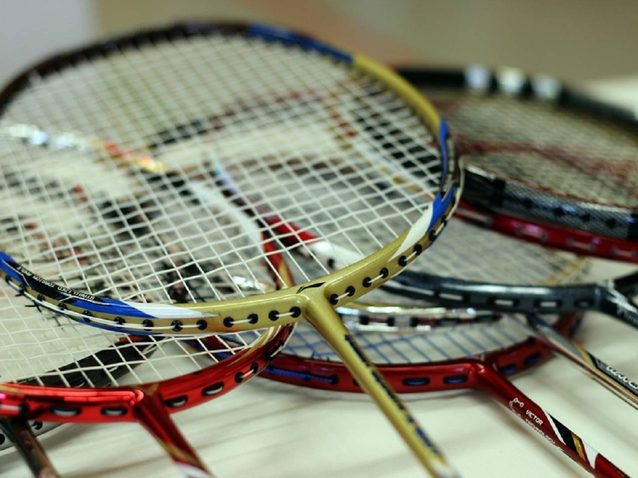Graphite Badminton Rackets Top Options Available For Professional Players 