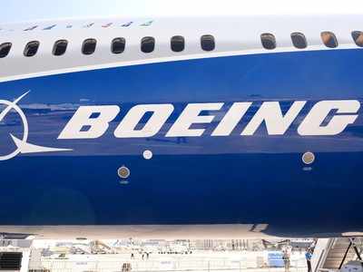 Aviation expert talks about Boeing 777 following engine failure