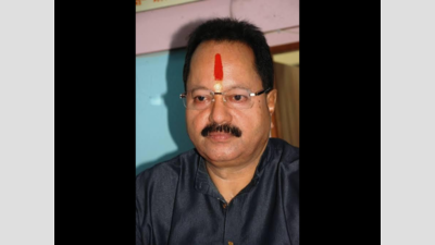 Thane: Shiv Sena leader Anant Tare passes away