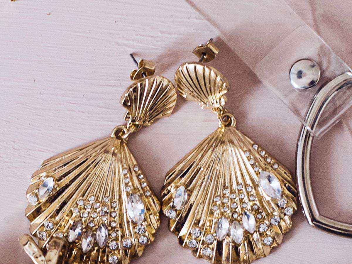 NOUMANDA Fashion Geometric Square Shell Pendant Earrings for Women Jewelry 