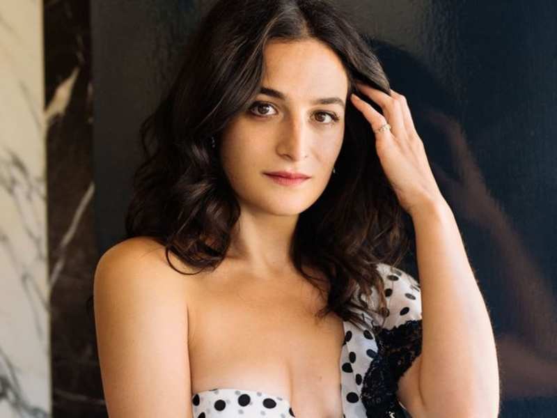 Jenny Slate, Charlie Day to star in rom-com 'I Want You Back'