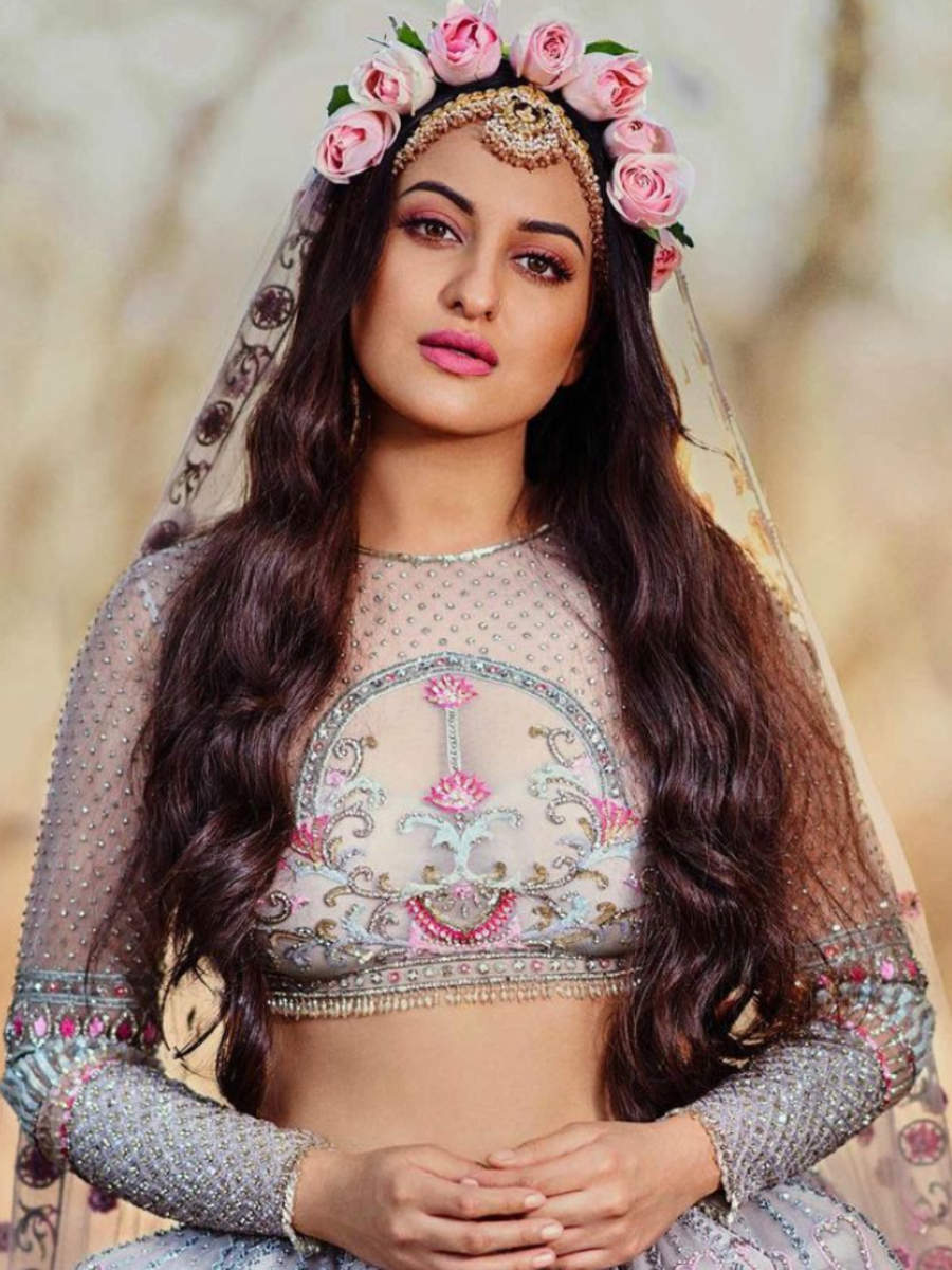 Gorgeous Ethnic Looks Of Sonakshi Sinha Times Of India