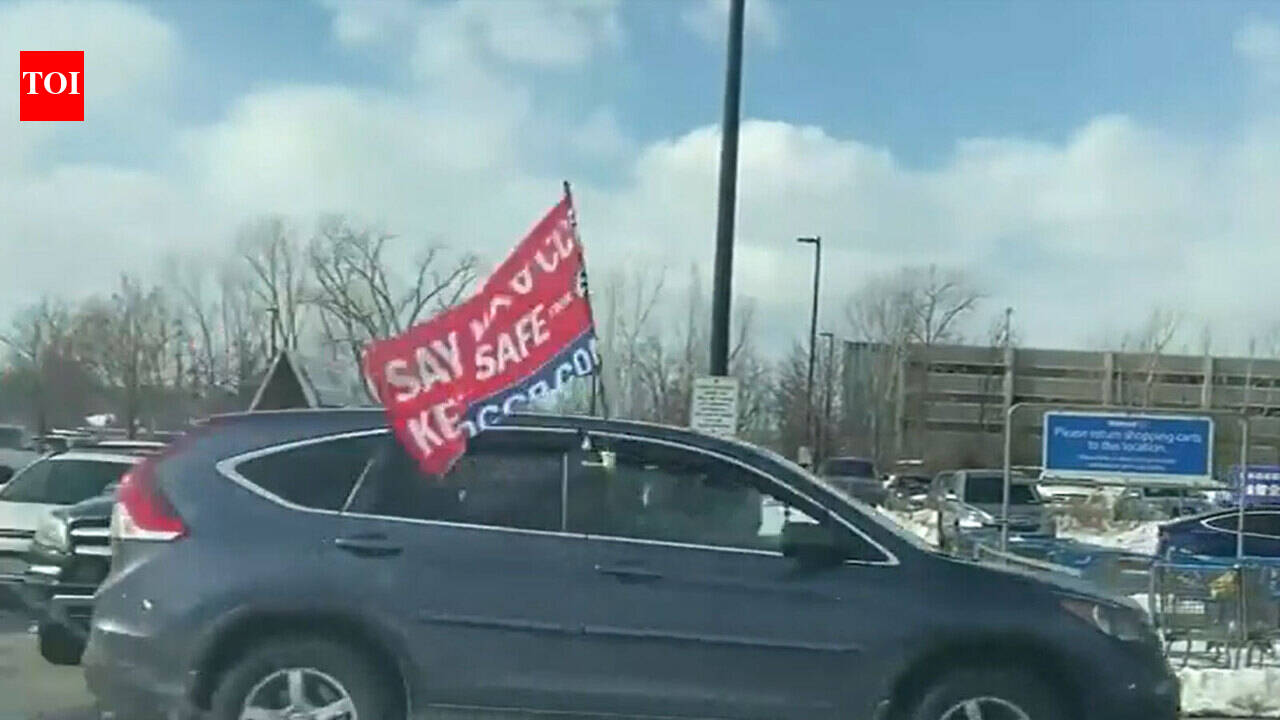 Chinese community hold anti-CCP car rally in Canada