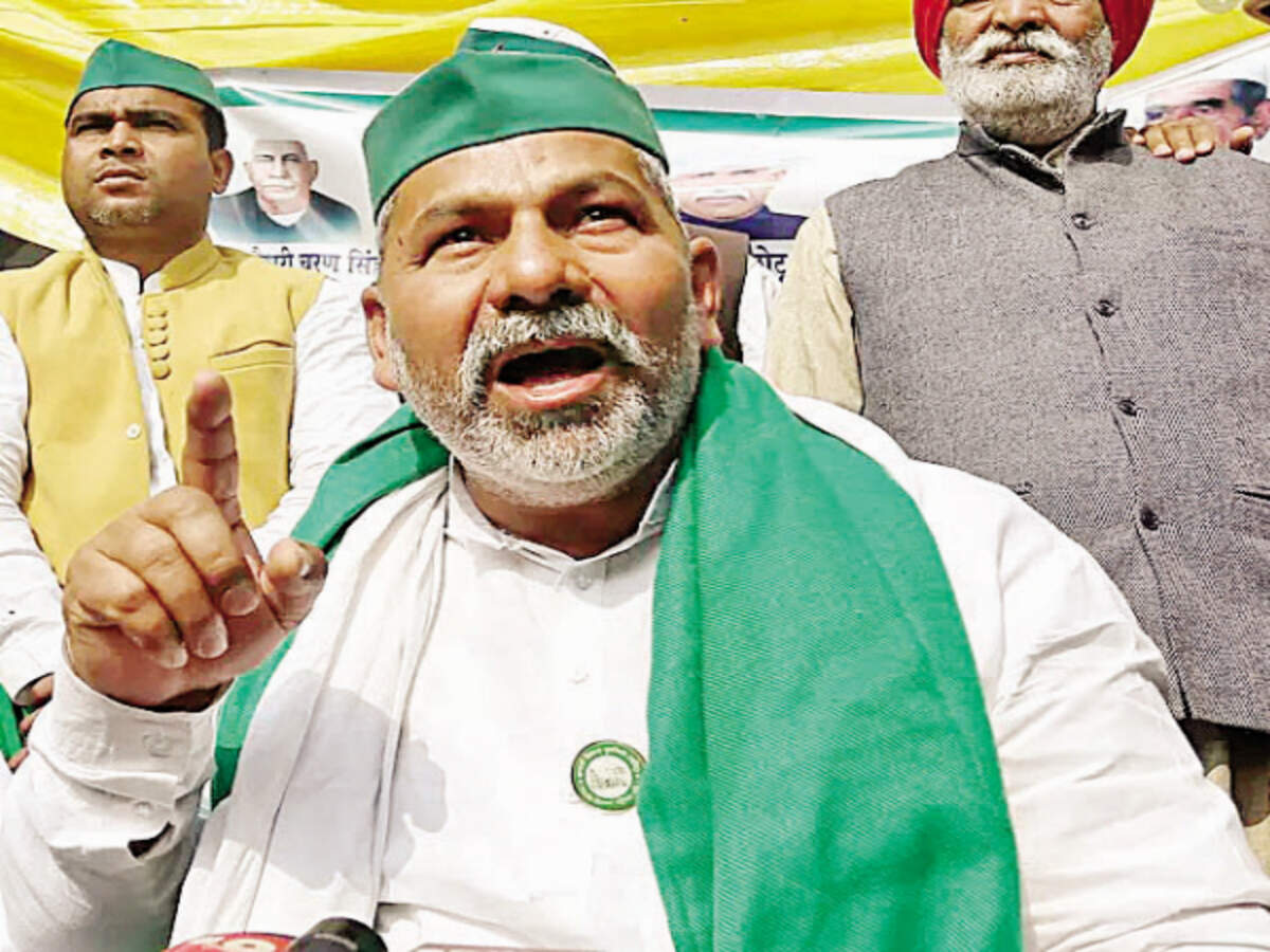 Rakesh Tikait threatens Centre, says repeal farm laws or will march to  Parliament with 40 lakh tractors | India News - Times of India