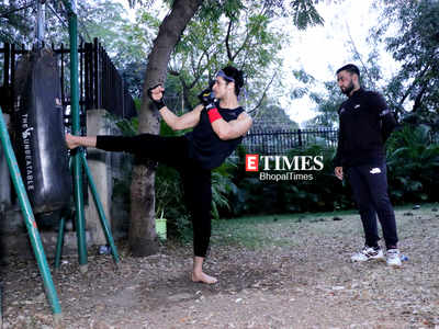 Priyank Sharma hits the gym while holidaying in Bhopal - Times of India