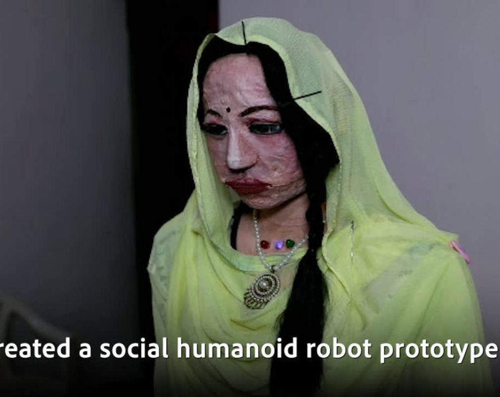 
Mumbai: Computer science teacher develops a humanoid robot prototype at home
