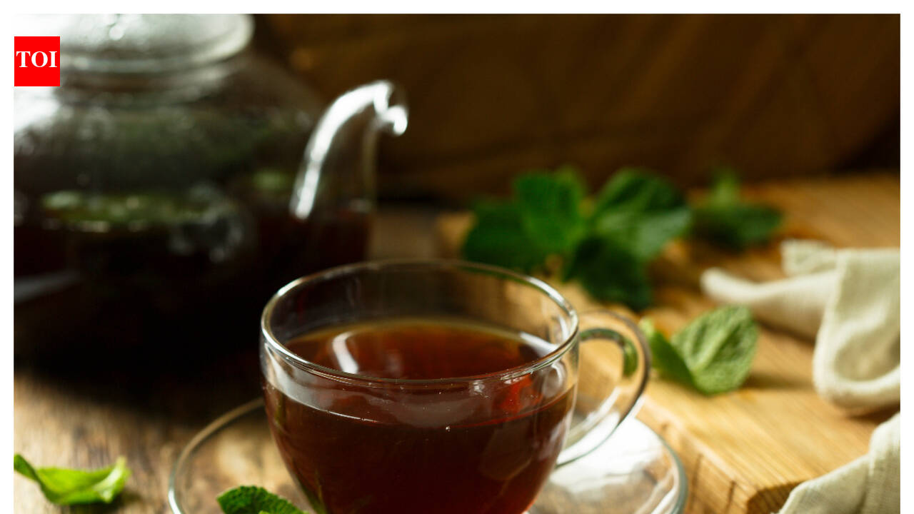 This Kolkata tea stall serves a special tea worth ₹1000 per cup