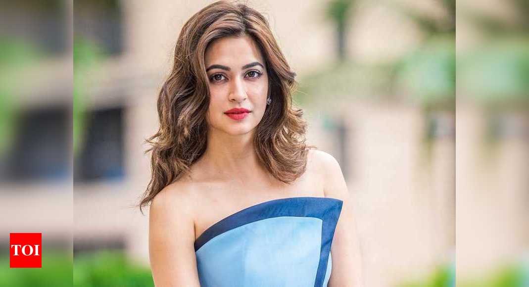 Exclusive Kriti Kharbanda Would Take Long Hours To Get Ready For Her Role In 14 Phere Know Why