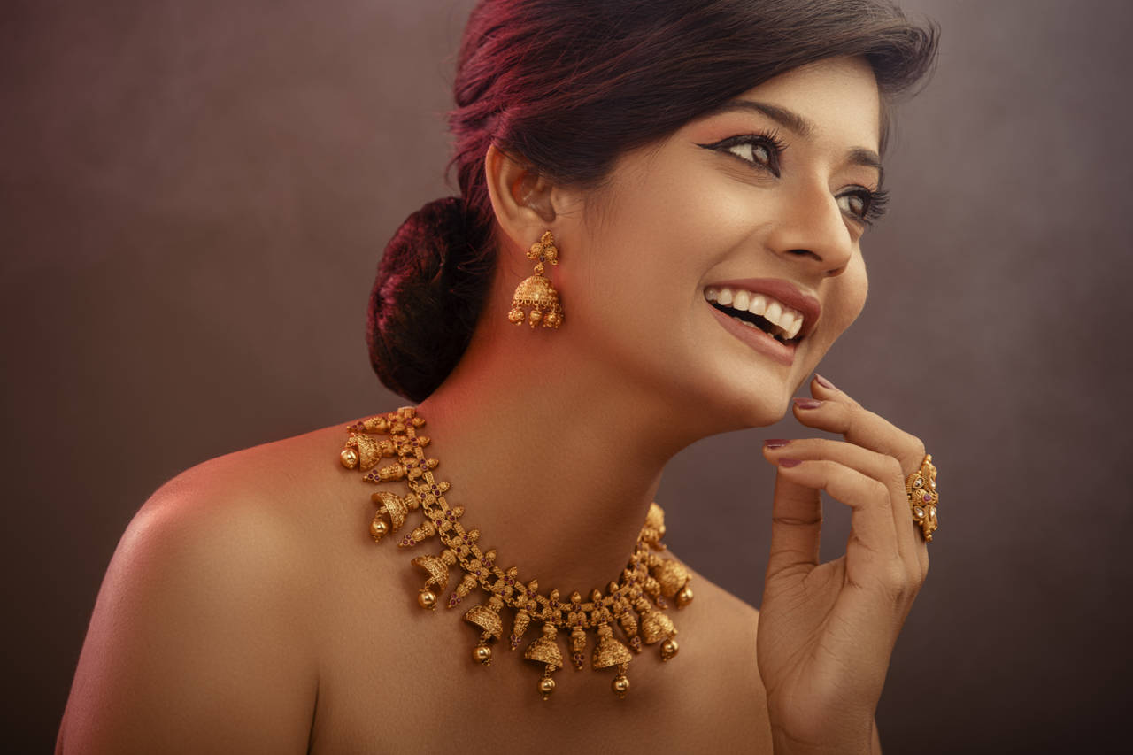 4 ways to style heritage jewellery - Times of India