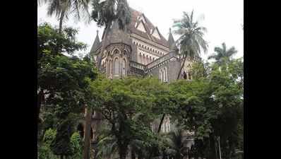 No mask, no hearing, HC penalises Mumbai lawyer