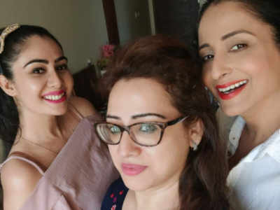 Yeh Rishtey Hain Pyaar Ke’s Lataa Sabharwal, Pooja Joshi and Sonia Kour enjoy a reunion; majorly miss Rhea Sharma and Kavveri Priyam