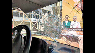 BJP ‘raths’ parked at Kolkata warehouse vandalized