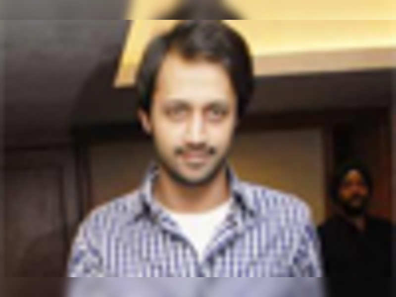 Atif to visit India for his debut movie