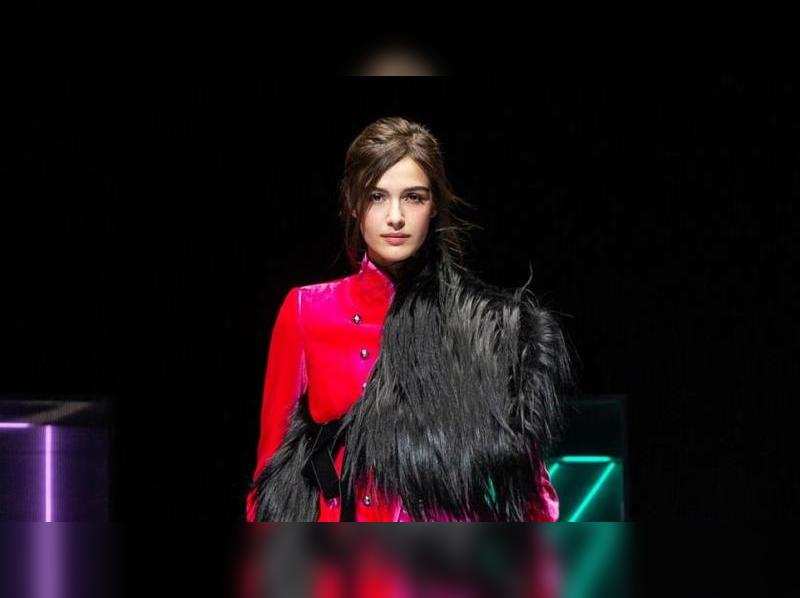 Emporio Armani nods to 1980s in fall line at Milan Fashion Week - Times of  India