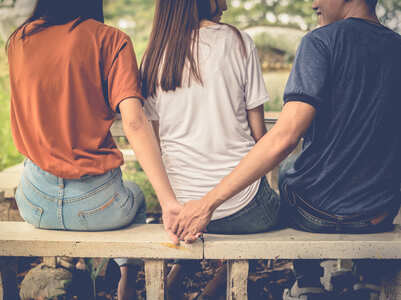 Married people share how they caught spouse cheating