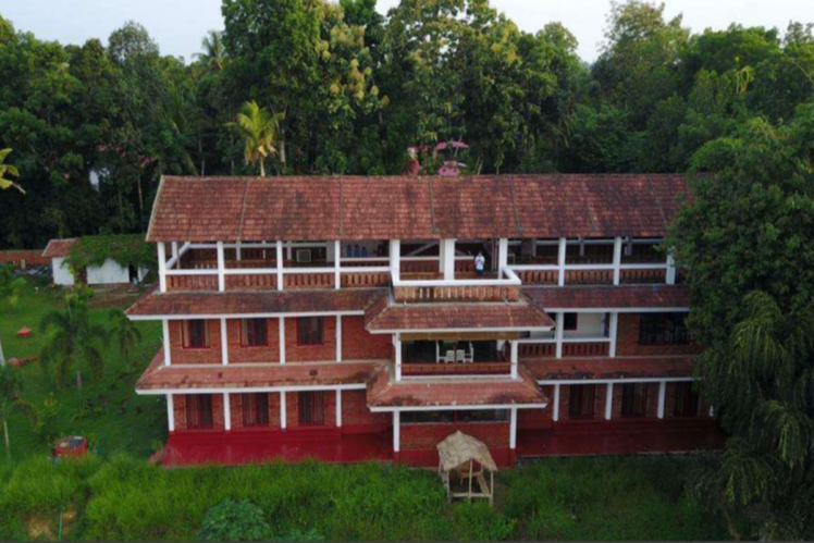 Pamba River sing homestay