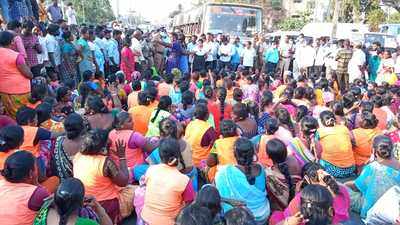 NULM workers protest new contractor taking over garbage collection in Chennai’s Ambattur zone