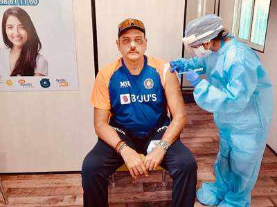 Ravi Shastri receives first dose of COVID-19 vaccine in Ahmedabad