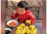 8-year-old bakes like a pro, leaves netizens amazed