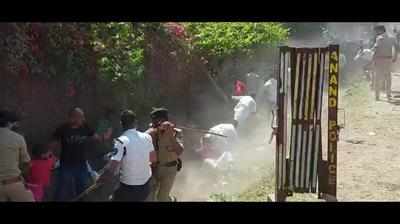 Police resorts to lathi charge to disperse crowd