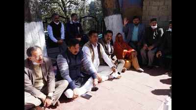 Himachal Pradesh budget session: Leader of Opposition Mukesh Agnihotri blames CM Jai Ram Thakur for Friday's incident