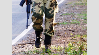 Jawan injured in encounter with Maoists in Maharashtra