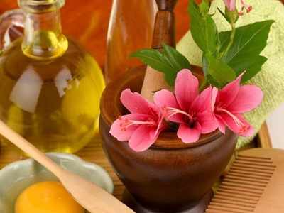 Hibiscus essential oil for supple skin and soft hair