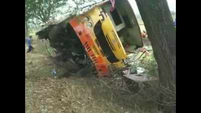 UP: 1 killed, 6 injured after bus rams into van