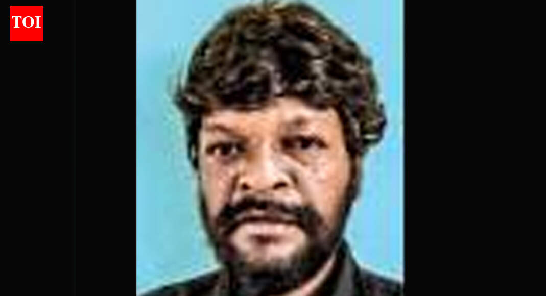 Chennai: 10-member gang hacks rowdy to death in revenge killing ...