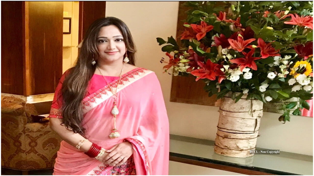 Manya Actress 60 Photos - Moonagedaydream.film