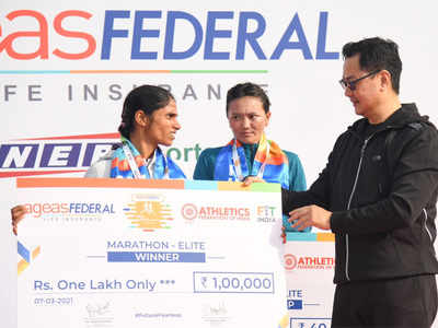 Srinu Bugatha, Sudha Singh win New Delhi Marathon