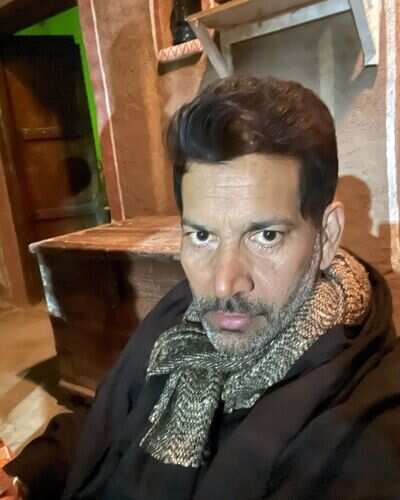 Jassi gets emotional, shares his old photos with Sardool Sikander