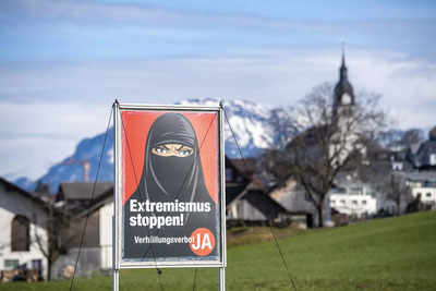 Switzerland votes to ban 'burqa' in public