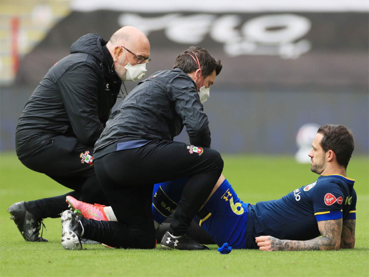 Saints Danny Ings Out For Three Weeks With Muscle Injury Football News Times Of India