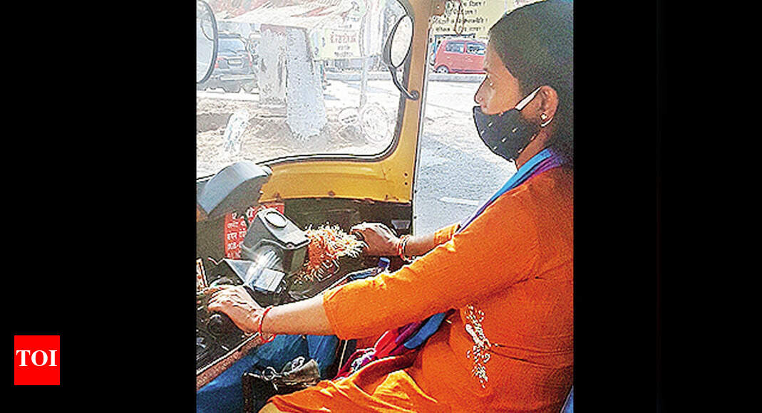 Women auto drivers fight against all odds to make a living | Patna News ...