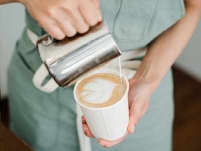 How To Froth Milk for Cappuccinos & Lattes using handheld Frother