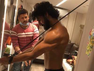 Watch: Suniel Shetty shares a clip of son Ahan training for his debut film ‘Tadap’