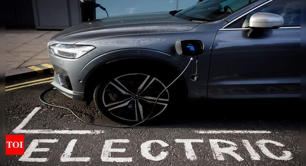 Electric vehicle financing industry to be worth Rs 3.7 lakh crore by