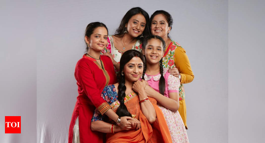 Ranju Ki Betiyaan S Reena Kapoor I Am Surprised To See That My Onscreen Daughters And I Are So Similar Times Of India