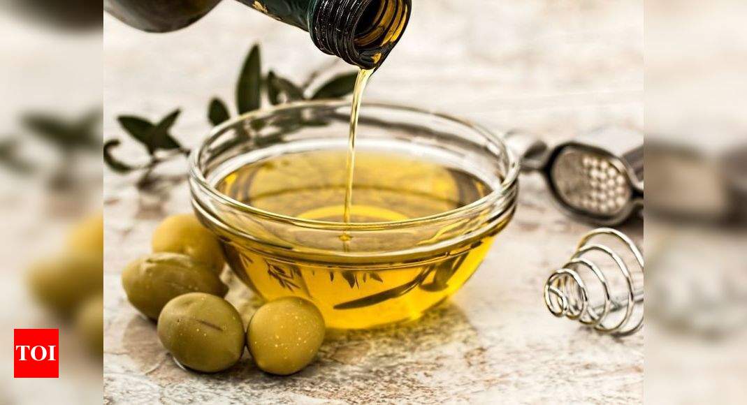 10 benefits of consuming olive oil daily